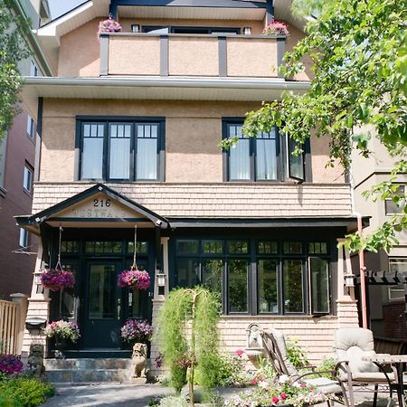Calgary Westways Guest House Bagian luar foto