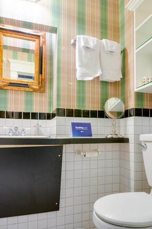 Calgary Westways Guest House Ruang foto