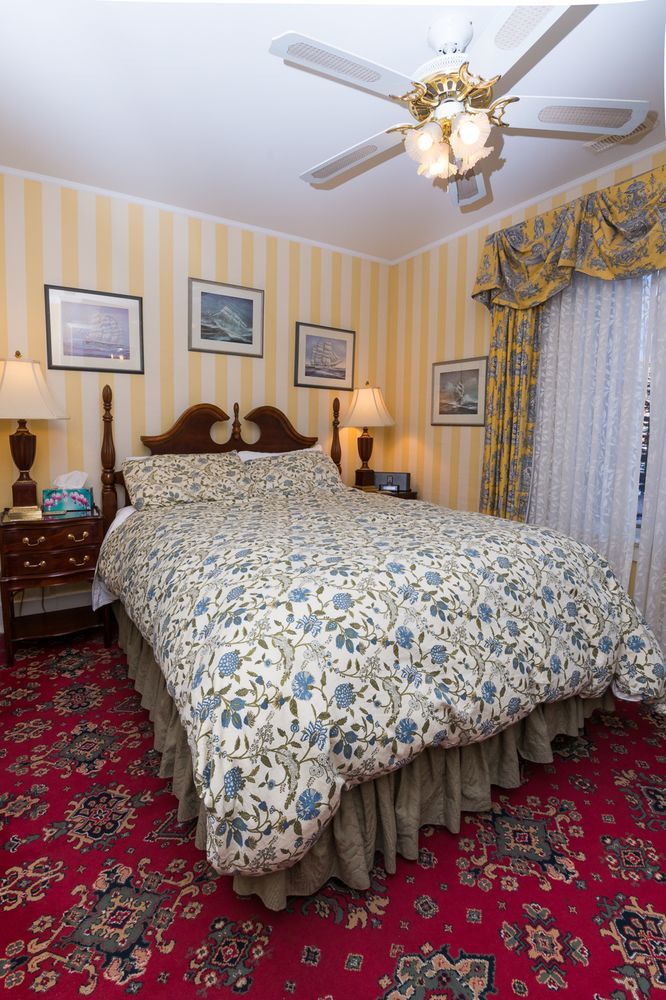 Calgary Westways Guest House Bagian luar foto